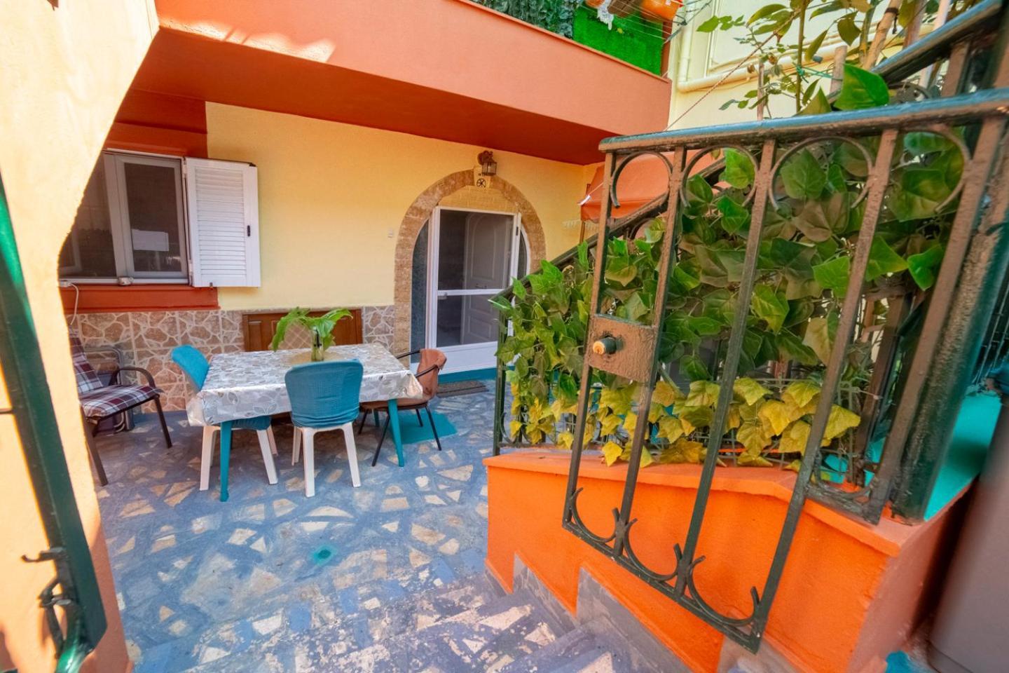 Krasa 2Bedroom Apartment Agios Matthaios  Exterior photo